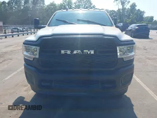 2019 Ram 2500 Tradesman with VIN 3C6UR5CJ6KG556859, listed as a IAAI auction lot 42406339 with 110,789 mi miles and . Bid and sale history available at DreamBid. Image 12.
