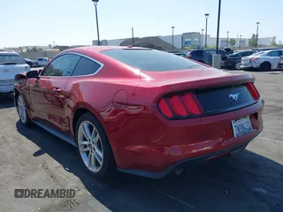 2016 Ford Mustang EcoBoost z VIN 1FA6P8THXG5252914, wystawiony jako IAAI lot #42184803 z przebiegiem 132 973 mil mil oraz . Historia ofert i sprzedaży dostępna na DreamBid. Obrazek 3.