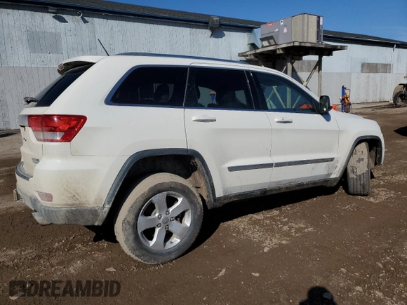 2012 Jeep Grand Cherokee Laredo with VIN 1C4RJFAT5CC261417, listed as a Copart auction lot 50197345 with 131,256 mi miles and Clean Title. Bid and sale history available at carsss.com. Image 3.