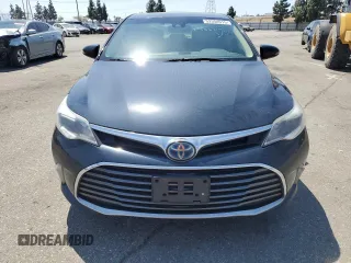 2018 Toyota Avalon Hybrid XLE Plus z VIN 4T1BD1EB6JU063543, wystawiony jako Copart lot #52554915 z przebiegiem 122 986 mil mil oraz Szkoda całkowita • Salvage title. Historia ofert i sprzedaży dostępna na DreamBid. Obrazek 5.