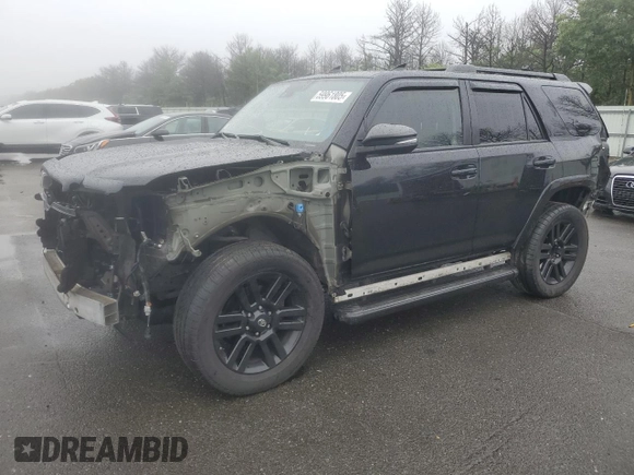 2020 Toyota 4Runner SR5 with VIN JTEBU5JR1L5806679, listed as a Copart auction lot 59961805 with 82,827 mi miles and Salvage title. Bid and sale history available at DreamBid. Image 1.
