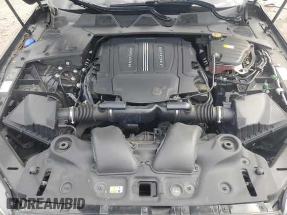 2019 Jaguar XJ R-Sport with VIN SAJWA1C7XK8W21242, listed as a Copart auction lot 56092225 with 47,727 mi miles and Salvage title. Bid and sale history available at DreamBid. Image 11.