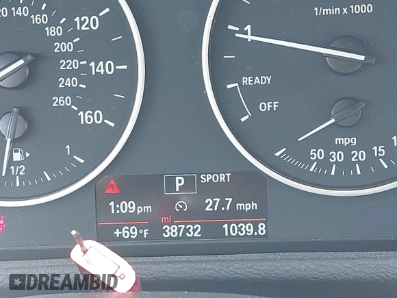 2018 BMW X1 xDrive28i with VIN WBXHT3C39J5F88234, listed as a IAAI auction lot 42044900 with 38,732 mi miles. Bid and sale history available at carsss.com. Image 15.