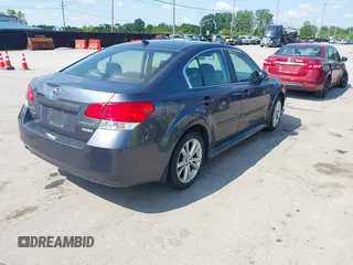 2014 Subaru Legacy Premium z VIN 4S3BMBC62E3018577, wystawiony jako IAAI lot #42459026 z przebiegiem 129 465 mil mil oraz . Historia ofert i sprzedaży dostępna na DreamBid. Obrazek 4.