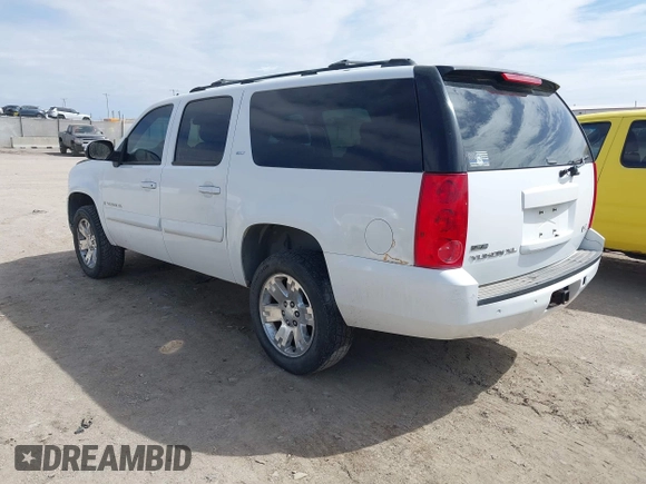 2007 GMC Yukon XL SLT with VIN 1GKFK16387J201973, listed as a IAAI auction lot 41879003 with 225,518 mi miles. Bid and sale history available at carsss.com. Image 3.
