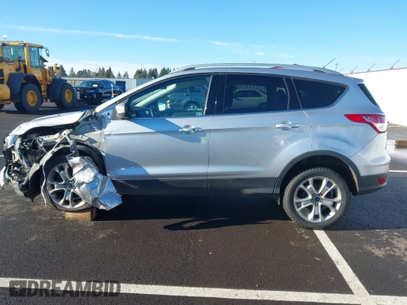 2014 Ford Escape Titanium with VIN 1FMCU9J94EUD01966, listed as a IAAI auction lot 41226043 with 132,730 mi miles. Bid and sale history available at carsss.com. Image 14.