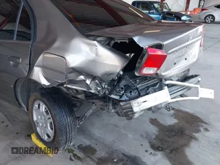2005 Honda Civic LX with VIN JHMES16575S006171, listed as a IAAI auction lot 42173885 with 118,122 mi miles and . Bid and sale history available at DreamBid. Image 6.