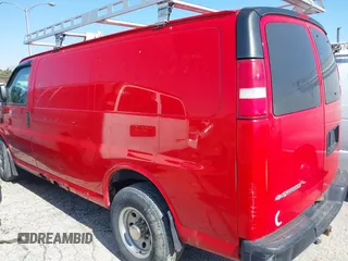 2004 Chevrolet Express Cargo z VIN 1GCHG35U441202707, wystawiony jako IAAI lot #41685904 z przebiegiem 257 847 mil mil oraz . Historia ofert i sprzedaży dostępna na DreamBid. Obrazek 3.