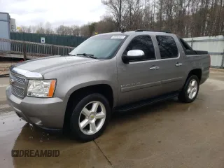 2008 Chevrolet Avalanche LTZ with VIN 3GNFK123X8G299738, listed as a Copart auction lot 50329585 with 212,632 mi miles and Clean Title. Bid and sale history available at DreamBid. Image 1.