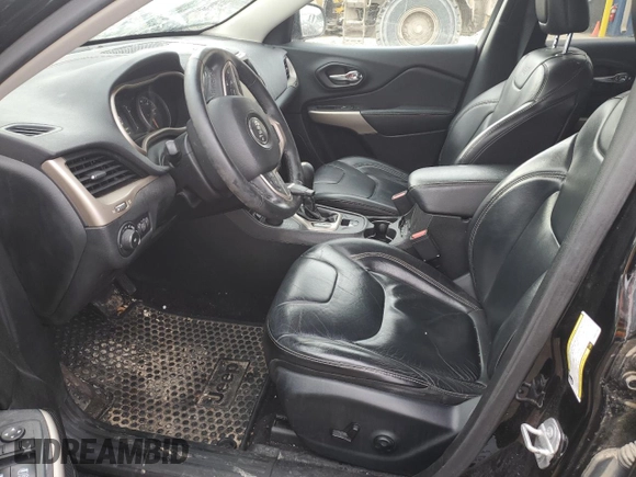 2017 Jeep Cherokee Latitude z VIN 1C4PJMCB9HW637493, wystawiony jako Copart lot #47824655 z przebiegiem 100 395 mil mil oraz Szkoda całkowita • Salvage title. Historia ofert i sprzedaży dostępna na DreamBid. Obrazek 7.
