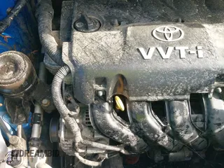2009 Toyota Yaris z VIN JTDKT903395258835, wystawiony jako IAAI lot #42853761 z przebiegiem 215 477 mil mil oraz . Historia ofert i sprzedaży dostępna na DreamBid. Obrazek 12.