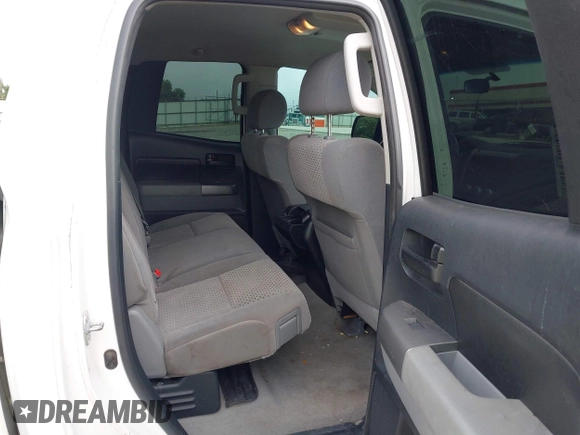 2010 Toyota Tundra z VIN 5TFUM5F14AX009280, wystawiony jako IAAI lot #42541661 z przebiegiem 280 107 mil mil oraz . Historia ofert i sprzedaży dostępna na DreamBid. Obrazek 8.