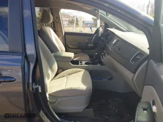 2016 Kia Sedona LX with VIN KNDMB5C18G6165041, listed as a IAAI auction lot 41808837 with 167,493 mi miles. Bid and sale history available at carsss.com. Image 5.