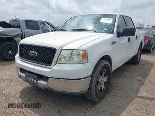 2004 Ford F-150 XLT with VIN 1FTPW12534KD74981, listed as a IAAI auction lot 42086802 with 323,592 mi miles. Bid and sale history available at carsss.com. Image 6.
