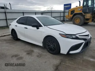 2022 Toyota Camry SE with VIN 4T1G11AK4NU056889, listed as a Copart auction lot 49347665 with 43,110 mi miles and Salvage Title. Bid and sale history available at carsss.com. Image 4.