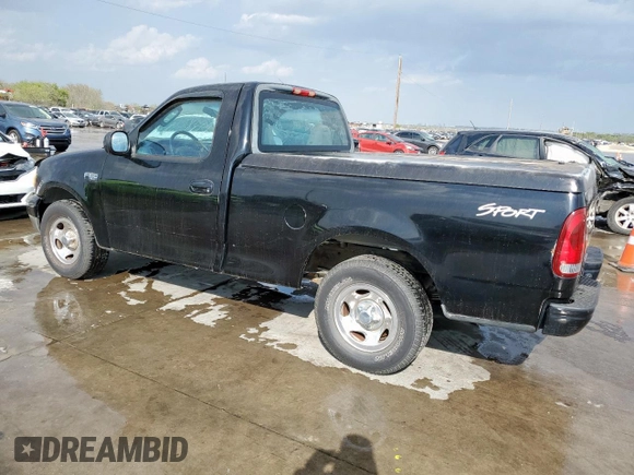 2002 Ford F-150 XL with VIN 1FTRF17212NB52992, listed as a Copart auction lot 50529915 with 111,094 mi miles and Clean Title. Bid and sale history available at carsss.com. Image 2.