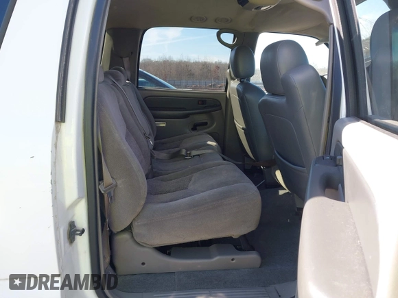 2003 Chevrolet Suburban LT z VIN 3GNEC16Z53G284144, wystawiony jako IAAI lot #41548920 z przebiegiem 423 602 mil mil oraz . Historia ofert i sprzedaży dostępna na DreamBid. Obrazek 8.