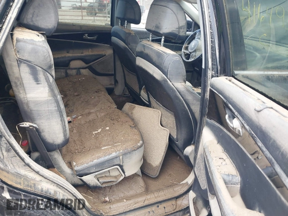 2017 Kia Sorento EX with VIN 5XYPHDA54HG323420, listed as a IAAI auction lot 41649355 with Not Provided miles and . Bid and sale history available at DreamBid. Image 8.