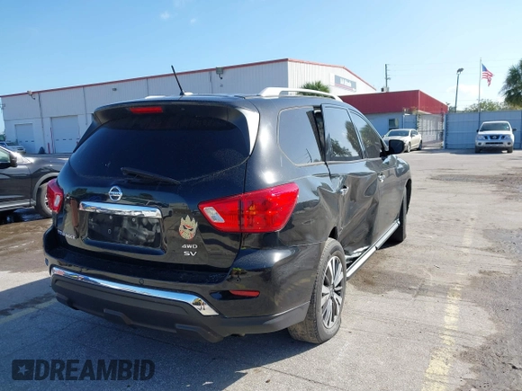 2018 Nissan Pathfinder SV with VIN 5N1DR2MM1JC607813, listed as a IAAI auction lot 40608478 with 137,261 mi miles and . Bid and sale history available at DreamBid. Image 4.