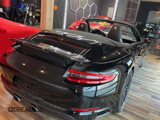 2017 Porsche 911 Carrera S with VIN WP0CB2A95HS155224, listed as a Copart auction lot 88132405 with 29,460 mi miles and Clean Title. Bid and sale history available at carsss.com. Image 4.