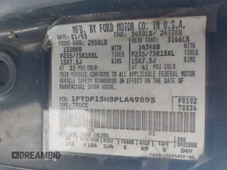 1993 Ford F-150 z VIN 1FTDF15H8PLA49895, wystawiony jako IAAI lot #42766515 z przebiegiem Nie podano mil oraz . Historia ofert i sprzedaży dostępna na DreamBid. Obrazek 9.