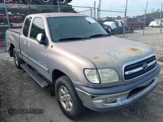 2002 Toyota Tundra SR5 with VIN 5TBRN34192S285075, listed as a IAAI auction lot 41702520 with 257,630 mi miles and . Bid and sale history available at DreamBid. Image 1.