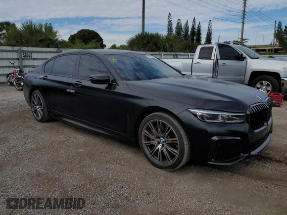 2021 BMW 7 Series 740i with VIN WBA7T2C0XMCG65005, listed as a Copart auction lot 73683393 with 37,598 mi miles. Bid and sale history available at carsss.com. Image 4.