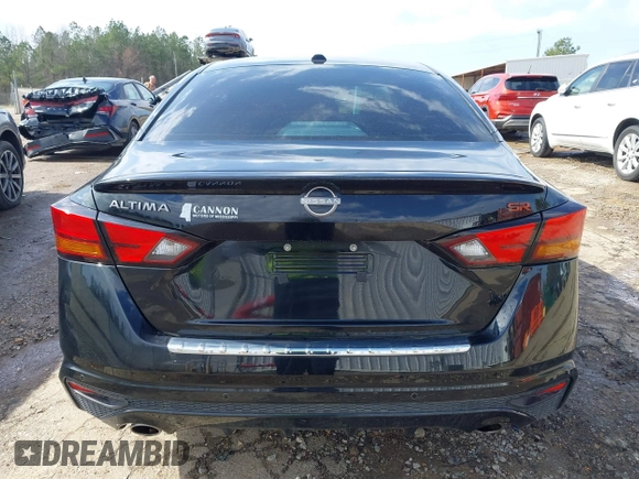 2023 Nissan Altima 2.5 SR with VIN 1N4BL4CV6PN398266, listed as a IAAI auction lot 41573150 with 14,589 mi miles. Bid and sale history available at carsss.com. Image 17.