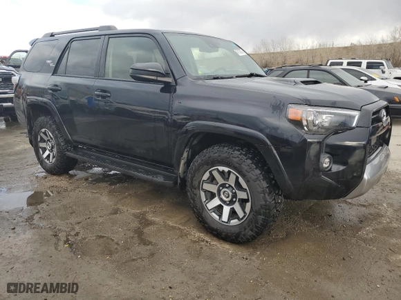 2022 Toyota 4Runner TRD Off Road with VIN JTEPU5JR1N6022506, listed as a Copart auction lot 47135275 with 60,818 mi miles and Non Repairable. Bid and sale history available at carsss.com. Image 4.
