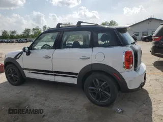 2012 MINI Countryman S with VIN WMWZC5C5XCWM14551, listed as a Copart auction lot 57329265 with 140,814 mi miles and Clean Title. Bid and sale history available at DreamBid. Image 2.