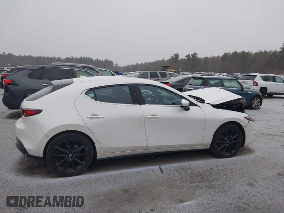 2022 Mazda Mazda3 Hatchback Premium with VIN JM1BPBML5N1501410, listed as a IAAI auction lot 41148682 with 8,541 mi miles. Bid and sale history available at carsss.com. Image 13.