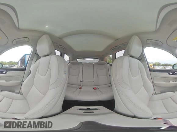 2025 Volvo XC60 Ultra с VIN YV4H60RM8S1054504, выставлен на аукционе Copart как лот 52812715 с пробегом 1 752 миль миль и Списание • Salvage title. История ставок и продаж доступна на DreamBid. Изображение 14.