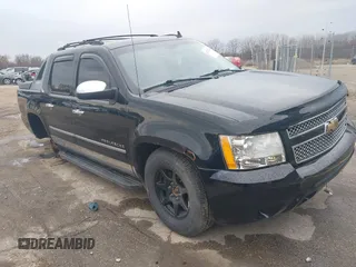 2011 Chevrolet Avalanche LTZ with VIN 3GNTKGE33BG111277, listed as a IAAI auction lot 42123375 with 209,024 mi miles. Bid and sale history available at carsss.com. Image 1.