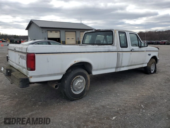1994 Ford F-250 with VIN 1FTHX25M1RKA94137, listed as a Copart auction lot 47474555 with 163,446 mi miles and Clean Title. Bid and sale history available at DreamBid. Image 3.