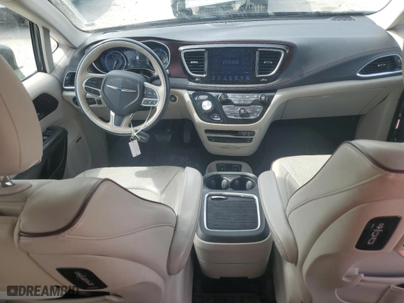 2017 Chrysler Pacifica Limited with VIN 2C4RC1GG3HR559437, listed as a Copart auction lot 49320295 with 114,984 mi miles and Salvage Title. Bid and sale history available at carsss.com. Image 8.