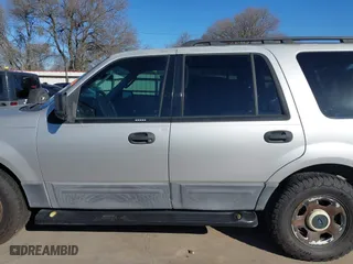 2004 Ford Expedition XLS with VIN 1FMRU13W64LB51765, listed as a IAAI auction lot 41760670 with 84,333 mi miles. Bid and sale history available at carsss.com. Image 15.