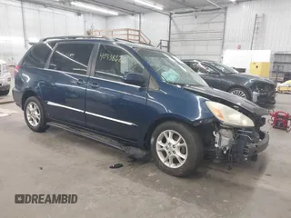 2004 Toyota Sienna XLE with VIN 5TDZA22C04S069314, listed as a IAAI auction lot 40338626 with Not Provided miles. Bid and sale history available at carsss.com. Image 1.