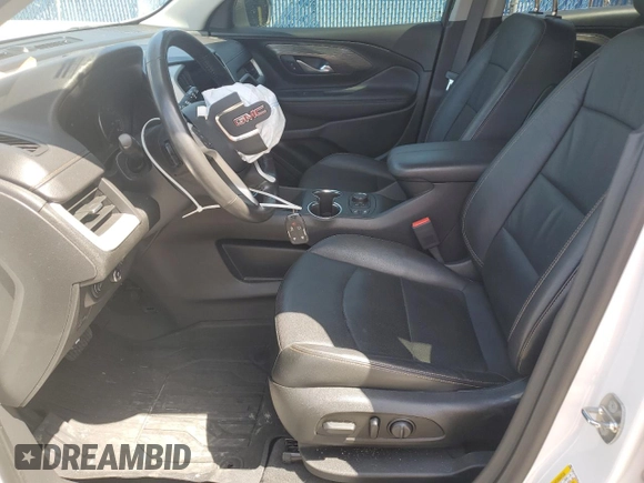 2020 GMC Terrain SLT z VIN 3GKALPEV2LL126770, wystawiony jako Copart lot #55128845 z przebiegiem 96 211 mil mil oraz Nie do naprawy • Non repairable. Historia ofert i sprzedaży dostępna na DreamBid. Obrazek 7.