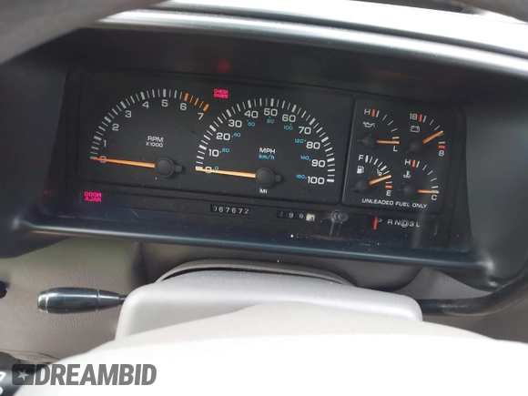 1994 Plymouth Voyager z VIN 2P4GH45R1RR703949, wystawiony jako IAAI lot #42330333 z przebiegiem 67 672 mil mil oraz . Historia ofert i sprzedaży dostępna na DreamBid. Obrazek 7.