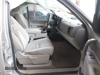 2010 GMC Sierra 1500 SLE z VIN 3GTRCVE09AG203731, wystawiony jako IAAI lot #41593779 z przebiegiem 192 576 mil mil oraz . Historia ofert i sprzedaży dostępna na DreamBid. Obrazek 5.