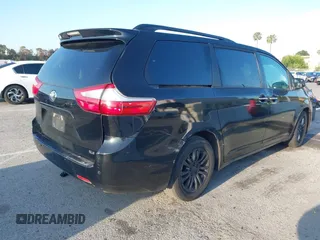 2017 Toyota Sienna XLE Auto Access Seat z VIN 5TDYZ3DC0HS876848, wystawiony jako IAAI lot #42141322 z przebiegiem 111 251 mil mil oraz . Historia ofert i sprzedaży dostępna na DreamBid. Obrazek 4.