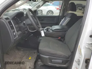 2022 Ram 1500 Tradesman z VIN 3C6RR6KG9NG352465, wystawiony jako Copart lot #45275235 z przebiegiem 105 960 mil mil oraz Nie do naprawy • Non repairable. Historia ofert i sprzedaży dostępna na DreamBid. Obrazek 7.