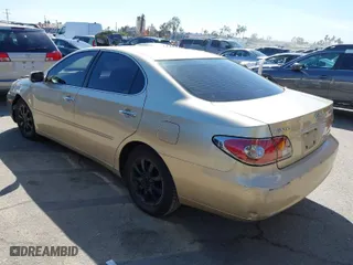 2002 Lexus ES 300 with VIN JTHBF30G020078480, listed as a IAAI auction lot 41844870 with 150,801 mi miles. Bid and sale history available at carsss.com. Image 3.