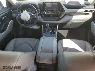 2021 Toyota Highlander XLE with VIN 5TDGZRAH0MS537502, listed as a Copart auction lot 49707535 with 67,603 mi miles and Salvage Title. Bid and sale history available at carsss.com. Image 8.
