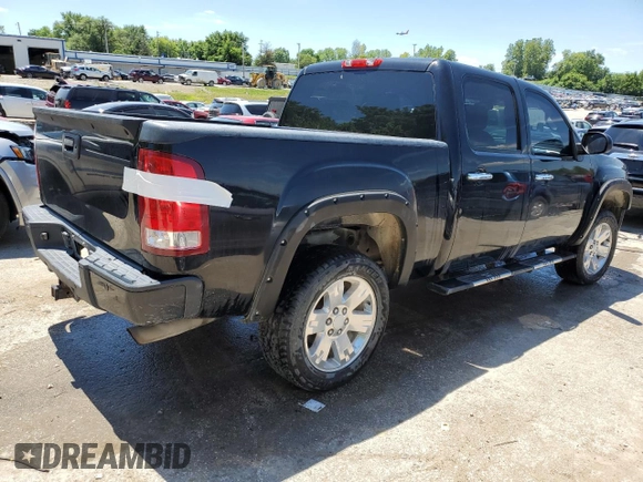 2007 GMC Sierra Denali z VIN 2GTEK638271695441, wystawiony jako Copart lot #57861314 z przebiegiem 233 123 mil mil oraz Szkody całkowita. Historia ofert i sprzedaży dostępna na DreamBid. Obrazek 3.