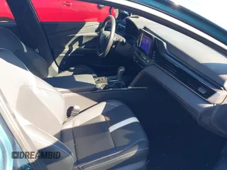 2025 Toyota Camry LE с VIN 4T1DBADK9SU007596, выставлен на аукционе IAAI как лот 42148643 с пробегом 28 430 миль миль и . История ставок и продаж доступна на DreamBid. Изображение 5.