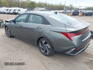 2024 Hyundai Elantra Limited с VIN KMHLP4DG8RU804328, выставлен на аукционе IAAI как лот 42009743 с пробегом 4 633 миль миль и . История ставок и продаж доступна на DreamBid. Изображение 3.