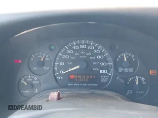 2002 Chevrolet City Express Cargo z VIN 1GCEG15W821225865, wystawiony jako IAAI lot #42343082 z przebiegiem 318 658 mil mil oraz . Historia ofert i sprzedaży dostępna na DreamBid. Obrazek 7.