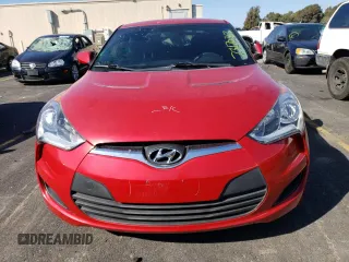 2015 Hyundai Veloster with VIN KMHTC6AD6FU245276, listed as a Copart auction lot 73170363 with 68,327 mi miles. Bid and sale history available at carsss.com. Image 5.