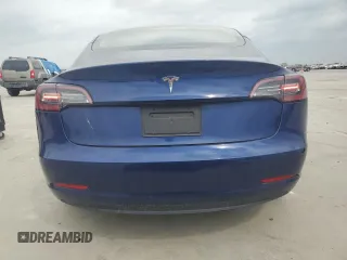2023 Tesla Model 3 z VIN 5YJ3E1EA1PF386106, wystawiony jako Copart lot #53669285 z przebiegiem 20 579 mil mil oraz Szkoda całkowita • Salvage title. Historia ofert i sprzedaży dostępna na DreamBid. Obrazek 6.
